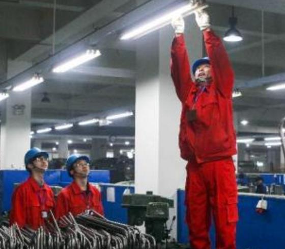 安全工作為供電企業(yè)保駕護(hù)航 安全工作為供電企業(yè)保駕護(hù)航