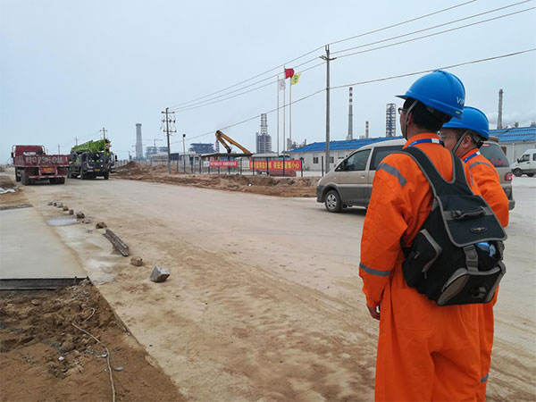 賽為專家團(tuán)隊(duì)對(duì)中化泉州乙烯建設(shè)項(xiàng)目進(jìn)行HSE管理評(píng)估