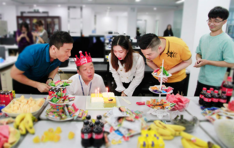 賽為8月員工生日會(huì)，奮斗不止，創(chuàng)新不止！